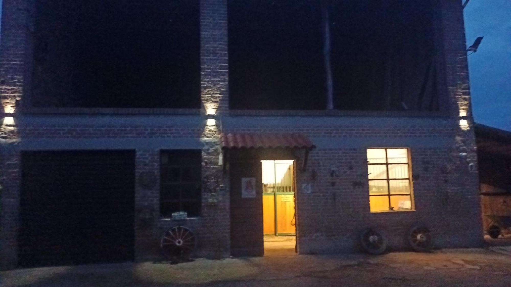 Felix House Bed & Breakfast Codevilla Bagian luar foto