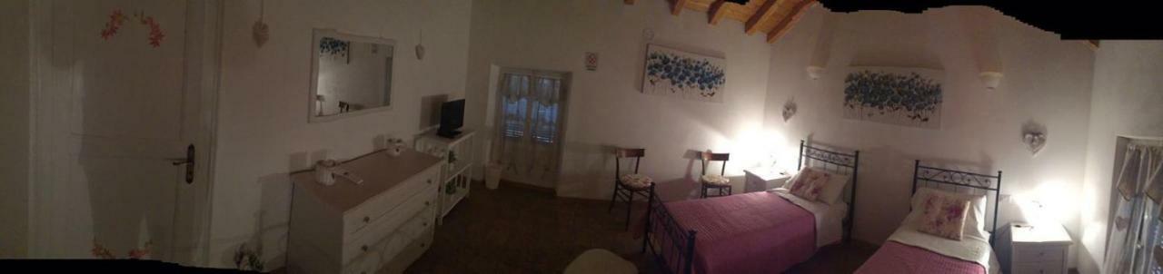 Felix House Bed & Breakfast Codevilla Bagian luar foto